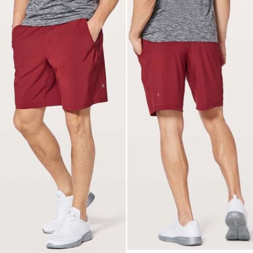 lululemon athletica Men's Athletic Shorts in Burgundy